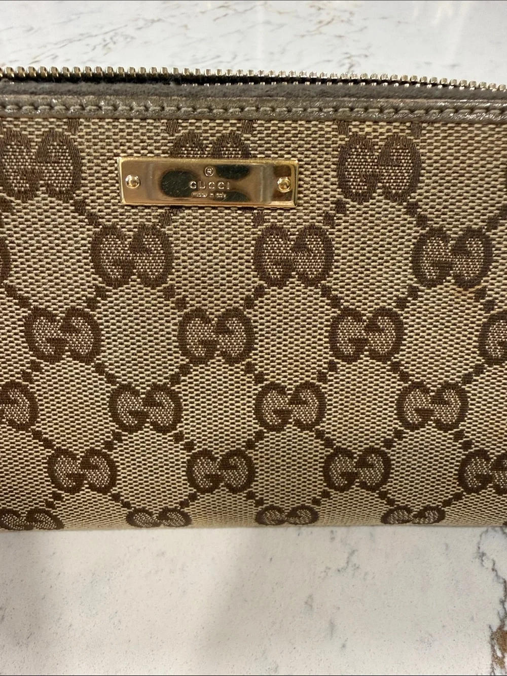 Gucci Brown GG Supreme Zip-Around Wallet - Picture 2 of 12